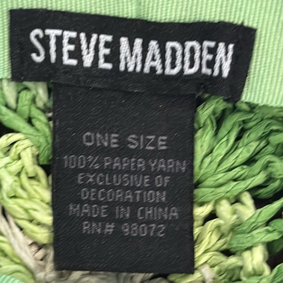 Steve Madden Green Crocheted Paper Yarn Scalloped Brim Bucket Hat OS - Picture 2 of 12